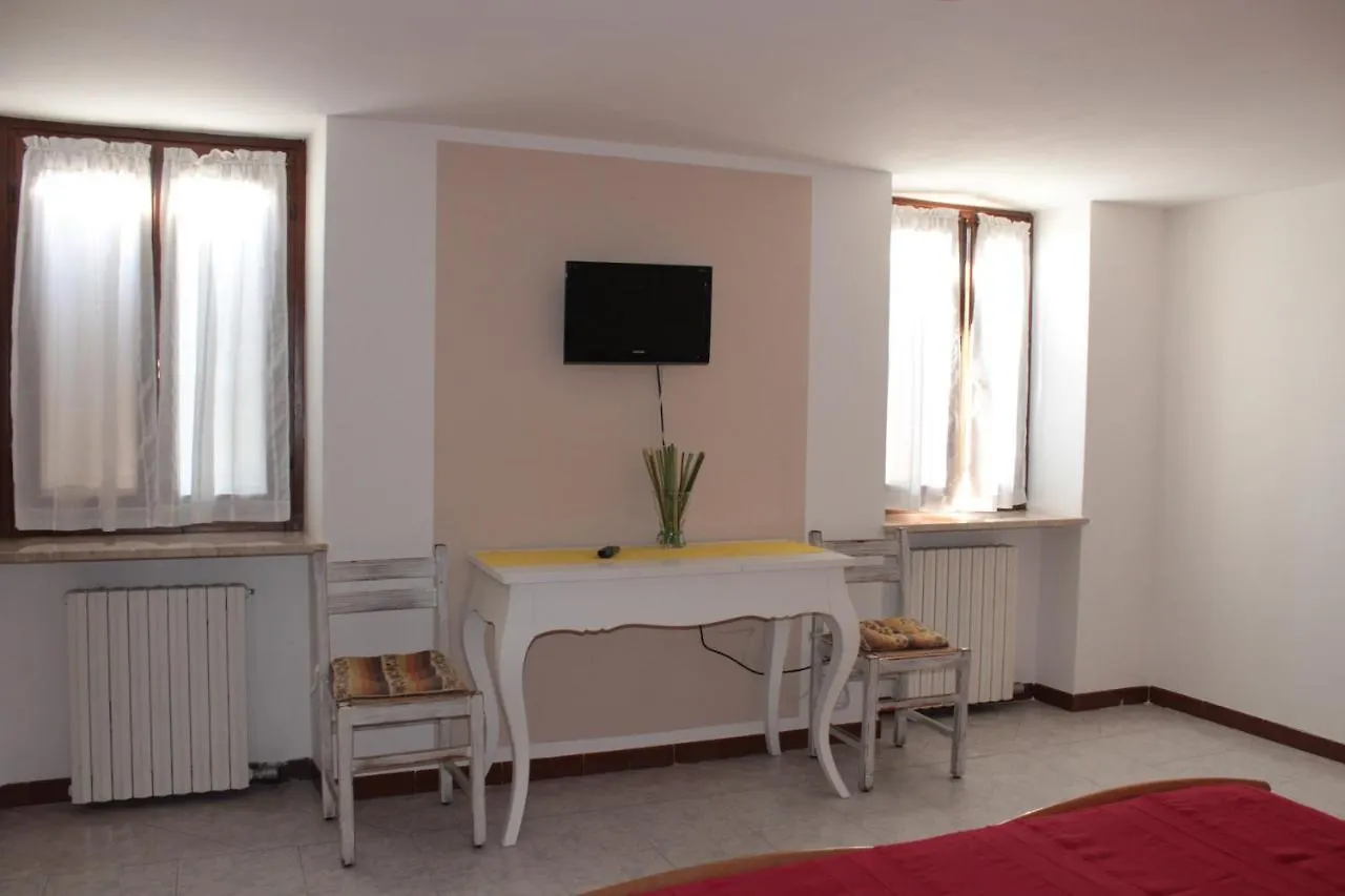 Apartment Appartamento Giallo Costermano Italien